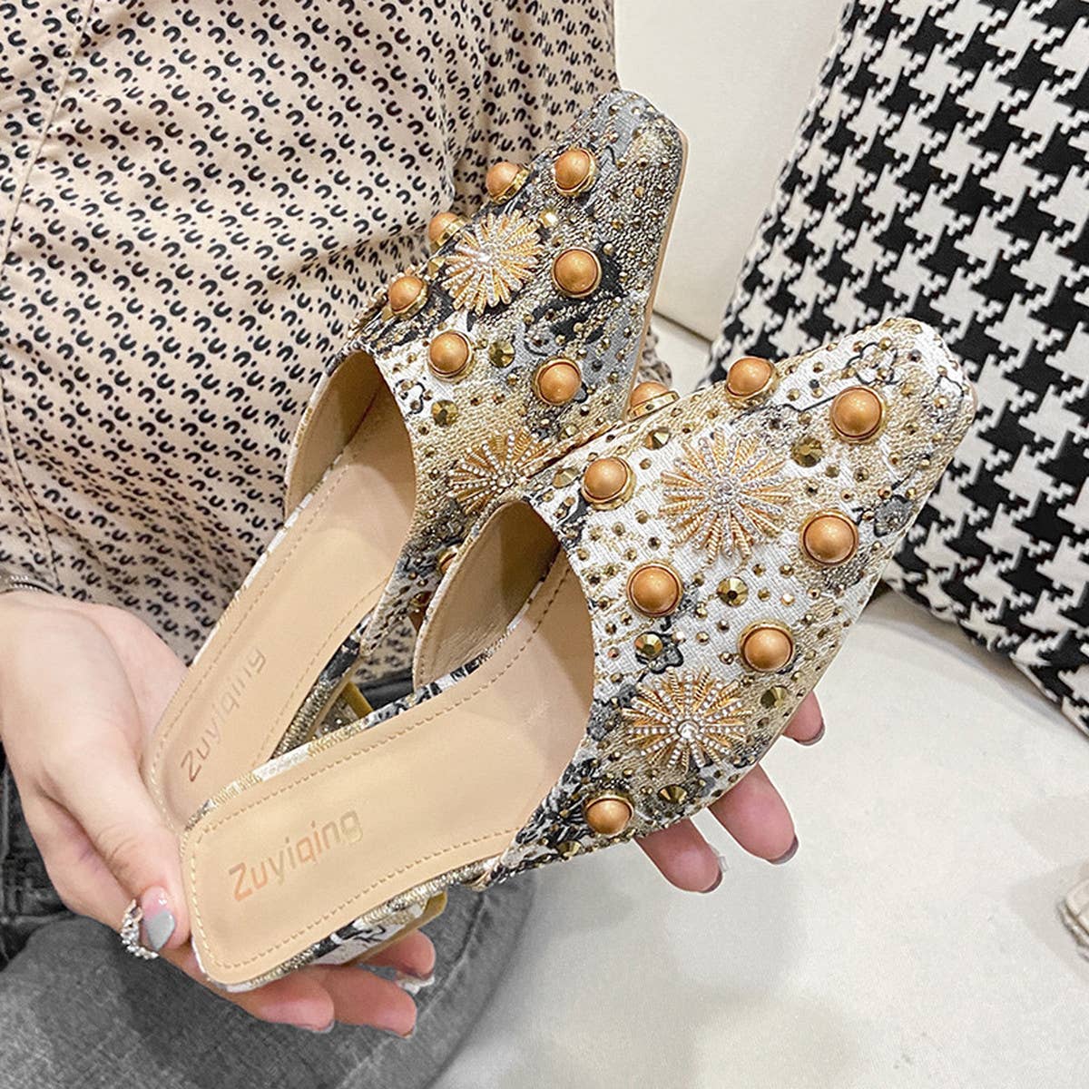 Fashionable Square Toe Medium Heel Half Slippers_Cwshs0708