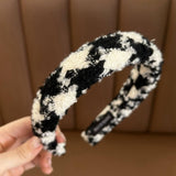BLACK AND WHITE WIDE BRIM HEADBAND_CWAHA2862