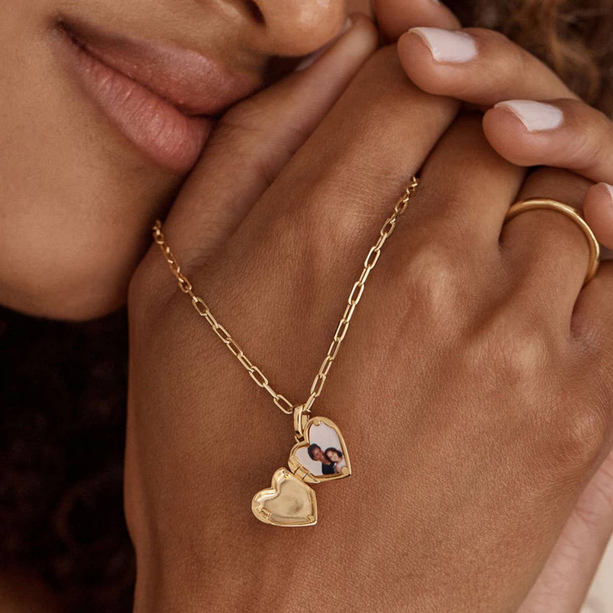 SIMPLE ZIRCON HEART OPENING AND CLOSING NECKLACE_CWMM3781