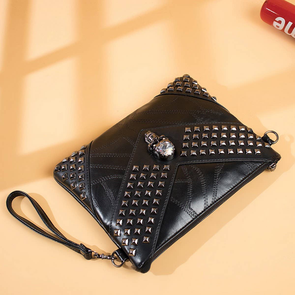 SKULL RIVET LARGE CAPACITY CLIP BAG CLUTCH BAG_CWAB1470