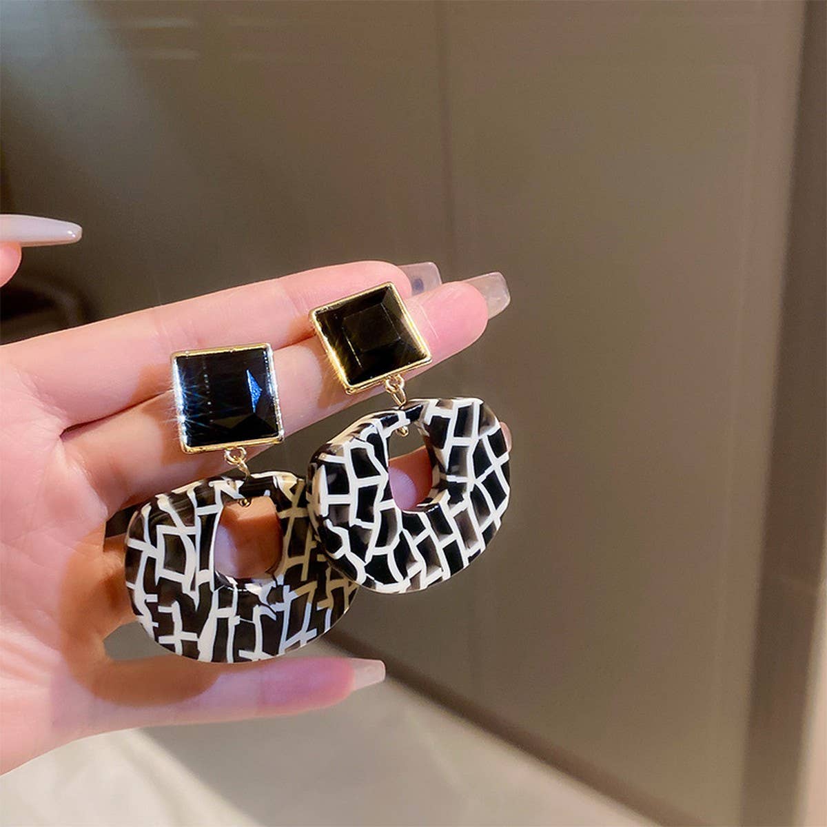 SQUARE IRREGULAR GEOMETRIC EARRINGS_CWASC1325