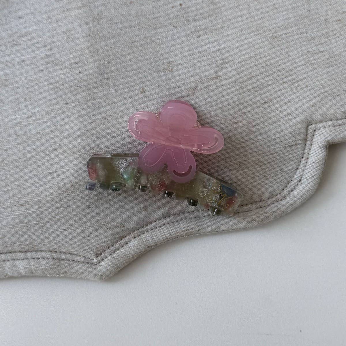 Small Flower Claw Clip Elegant Half Up Style_Cwaha08228