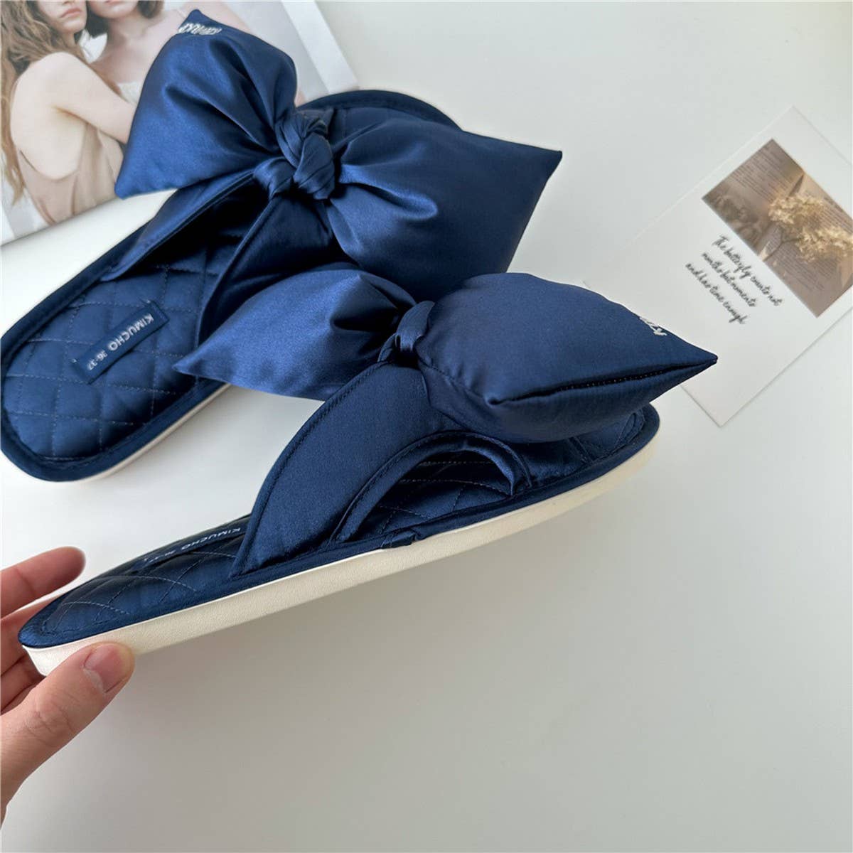LETTER EMBROIDERED HOLLOW BOW HOME SLIPPERS_CWMM2989
