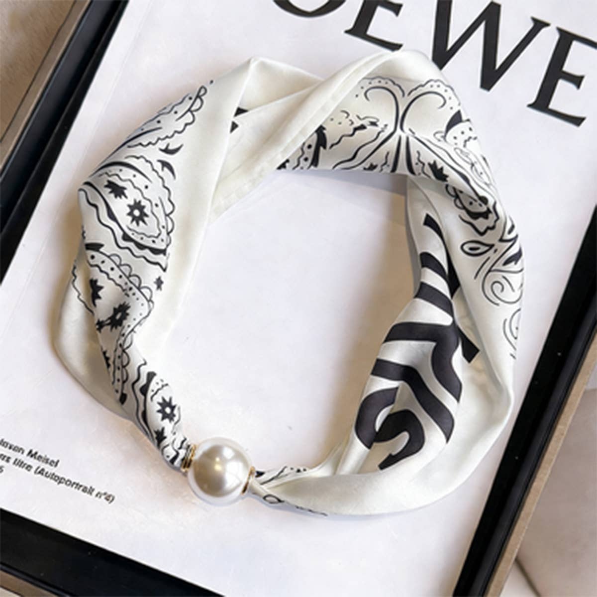 Pearl Magnetic Skinny Silk Neck Scarf_Cwasc03938