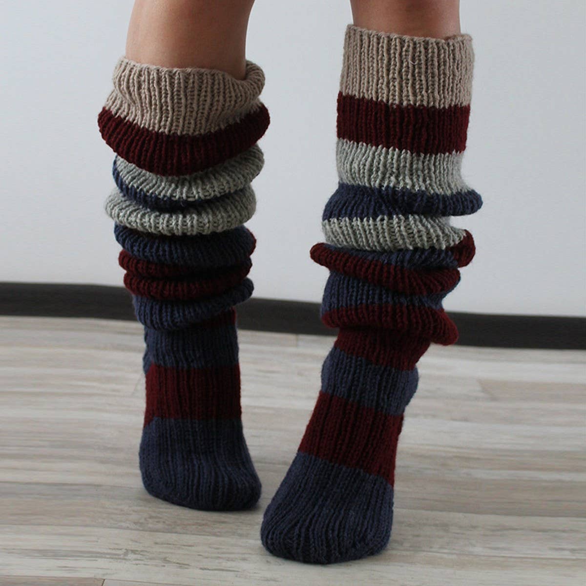 FASHION STRIPED LONG OVER THE KNEE SOCKS_CWMS0848