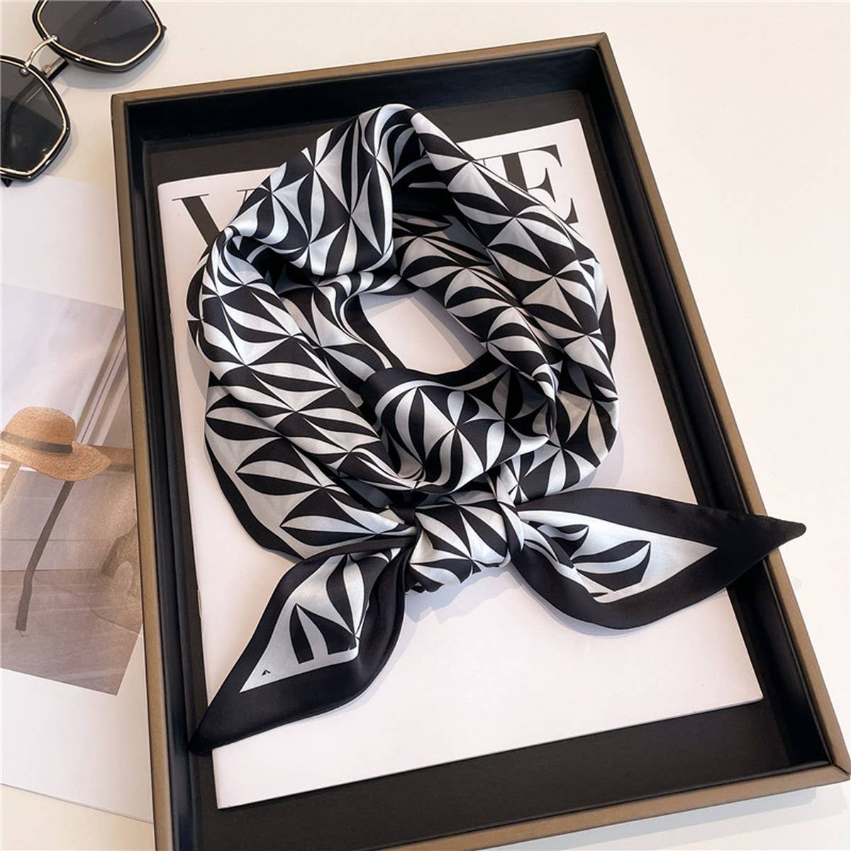 FASHIONABLE AND VERSATILE DOUBLE LAYER HEAD SCARF_CWASC1513