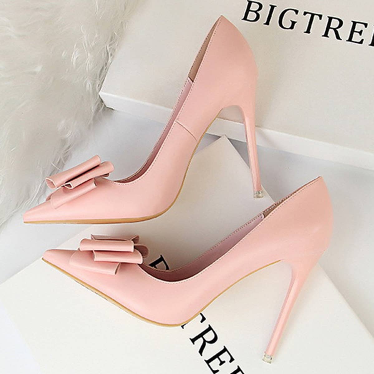 SLIM SHALLOW MOUTH POINTED BOW HIGH HEELS_CWSHH0045
