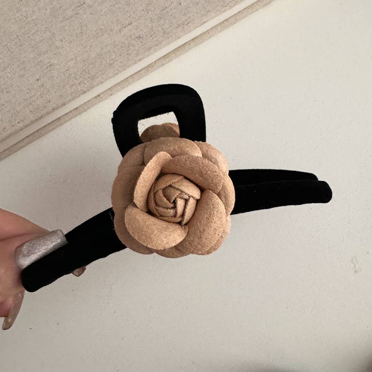 BLACK VELVET APRICOT CAMELLIA HAIR ACCESSORY_CWAHA4691