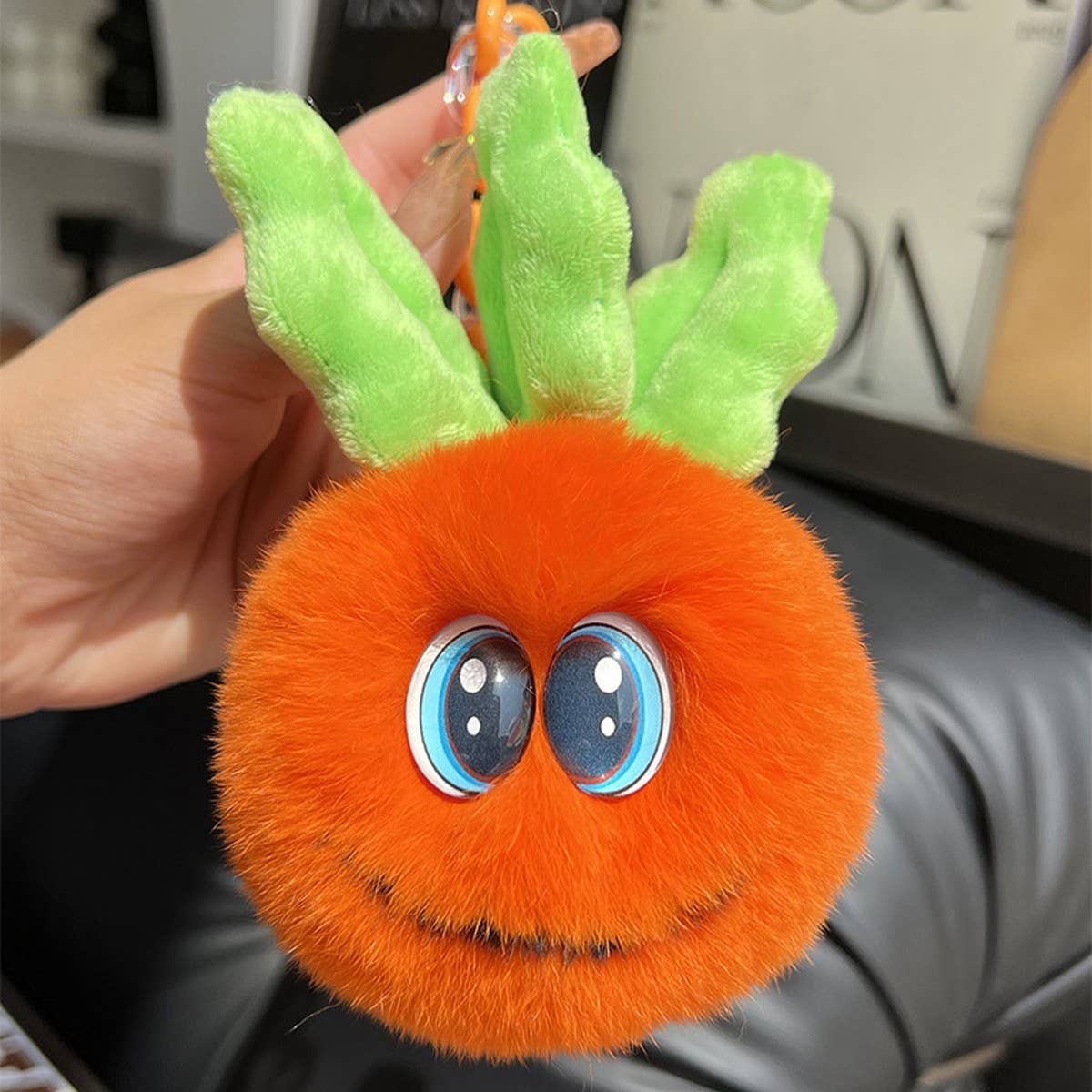 CUTE PLUSH CARROT CAR KEYCHAIN BAG PENDANT_CWMM2549