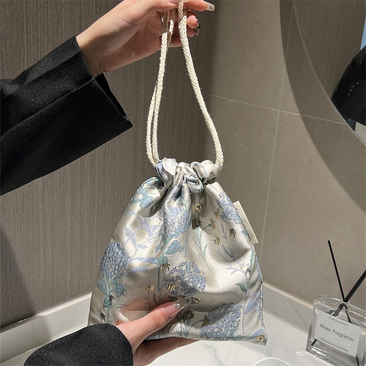 Drawstring Floral Makeup Bag Travel Storage Pouch_Cuab00720
