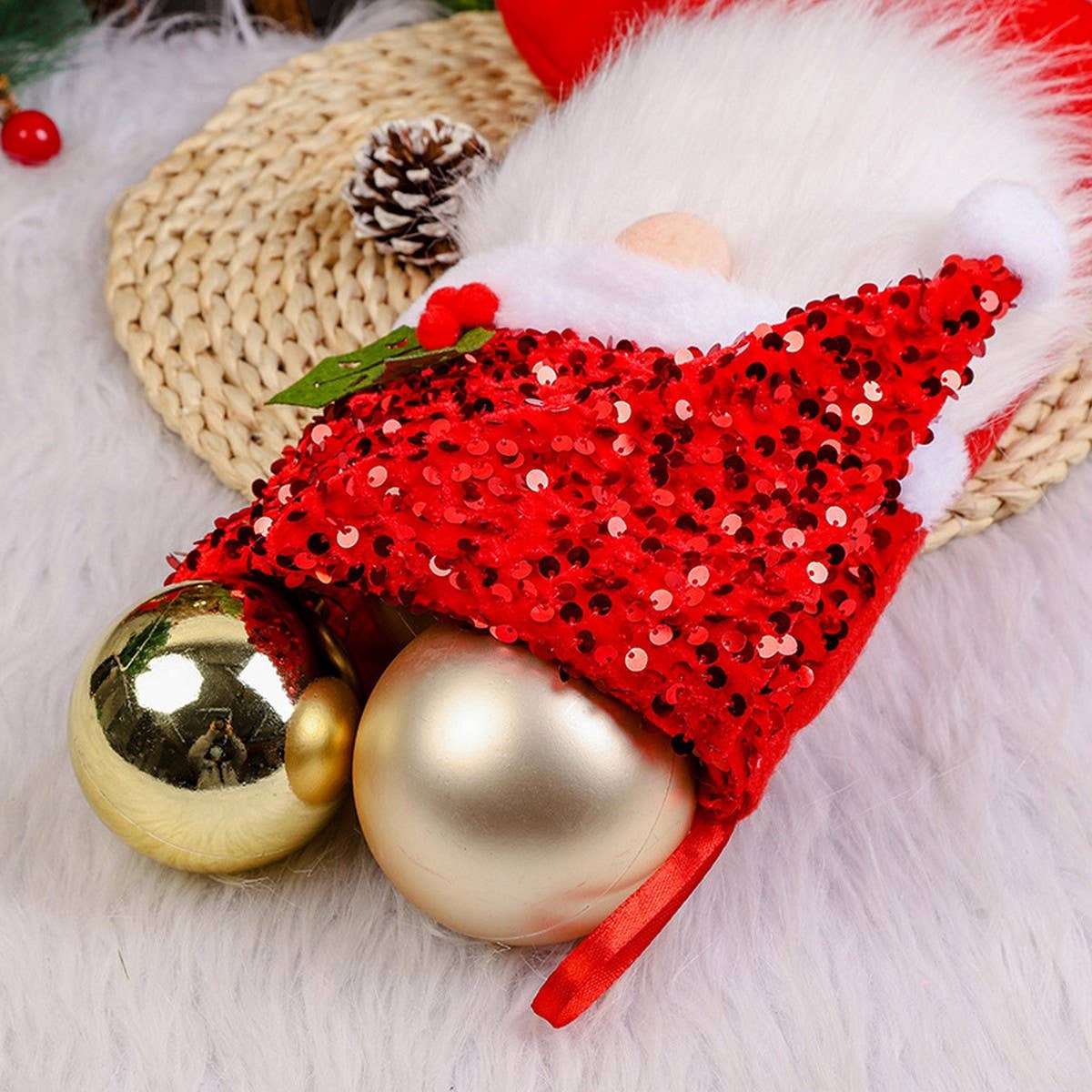 CREATIVE SEQUIN HAT CHRISTMAS STOCKING DECORATION_CWMS1438