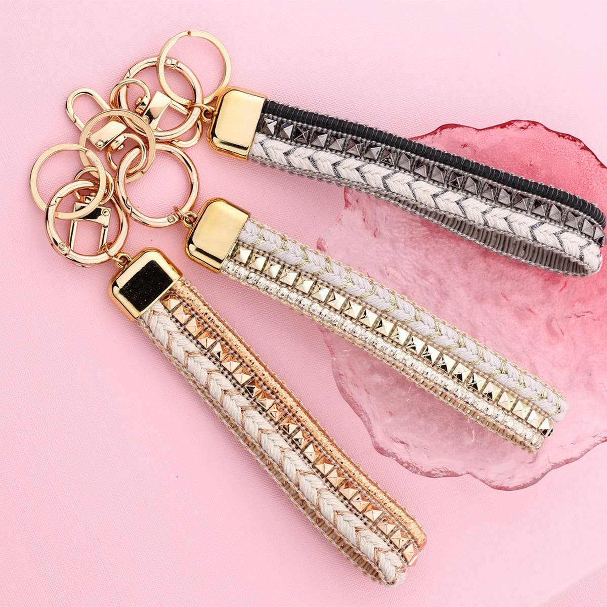 CUTE DAISY HANDWOVEN WRIST STRAP PHONE KEYCHAIN_CWAB5030