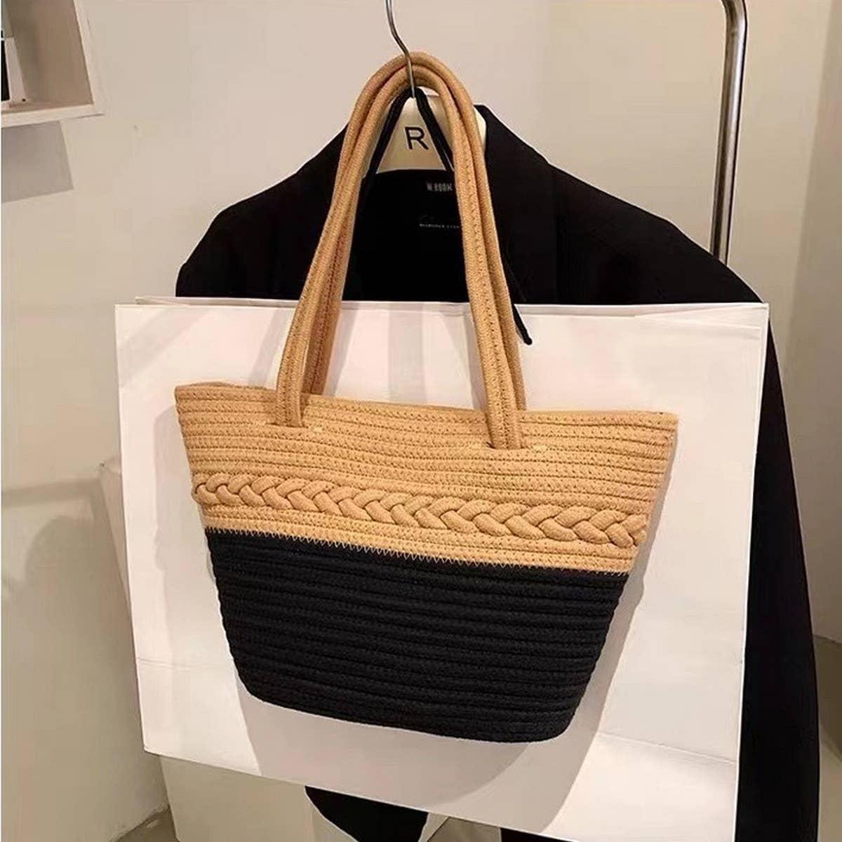 NEW COLOR BLOCK SINGLE SHOULDER STRAW BAG_CWAB1880