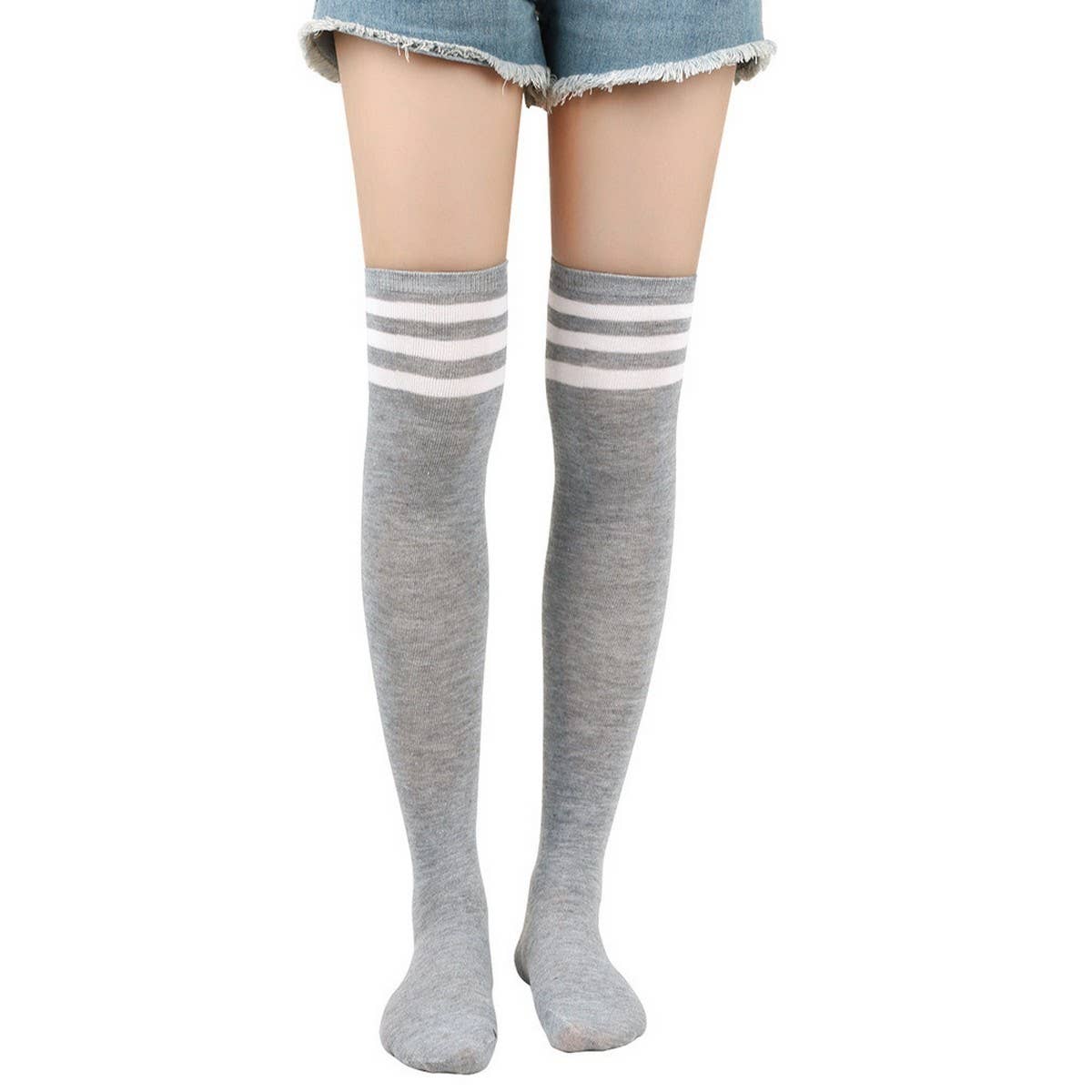 Cwmm10069_Women Three-Stripe Knee-High Socks