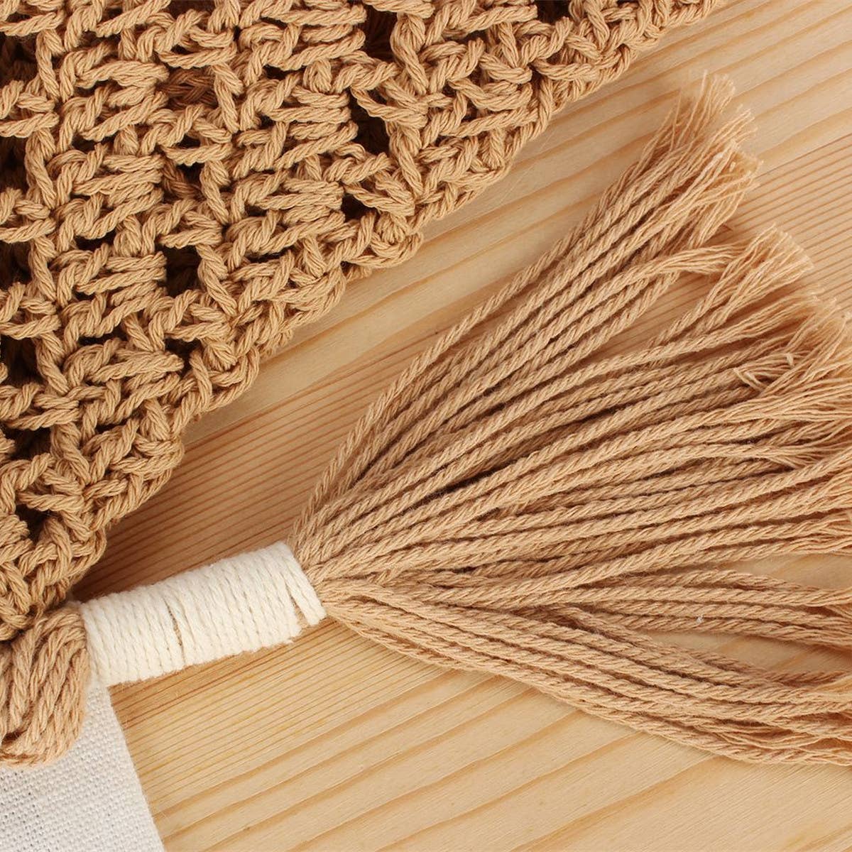 EXQUISITE HOLLOW HAND WOVEN TRIANGLE BAG_CWAB2030