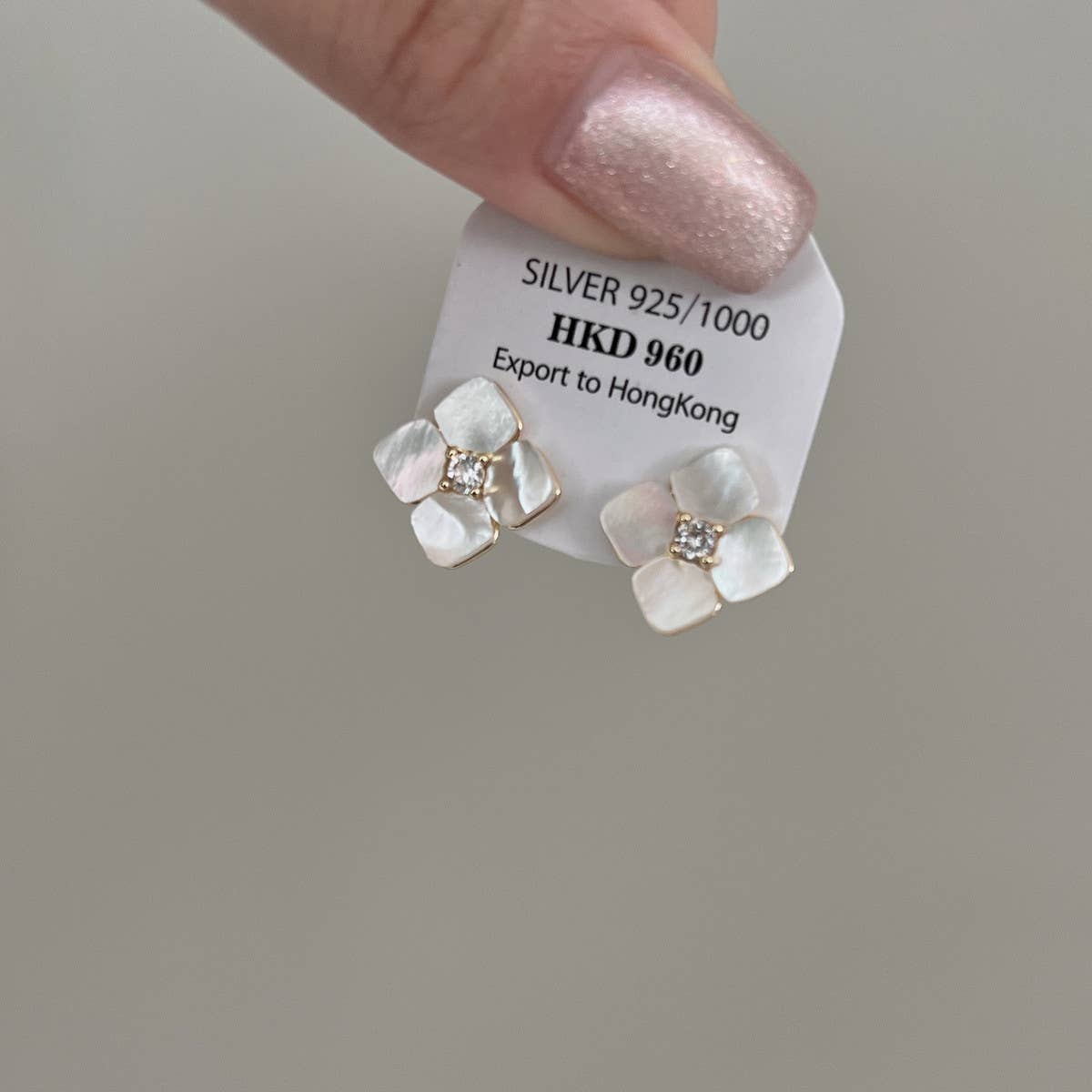 FRESH SHELL FLOWER EARRINGS_CWAJE1290