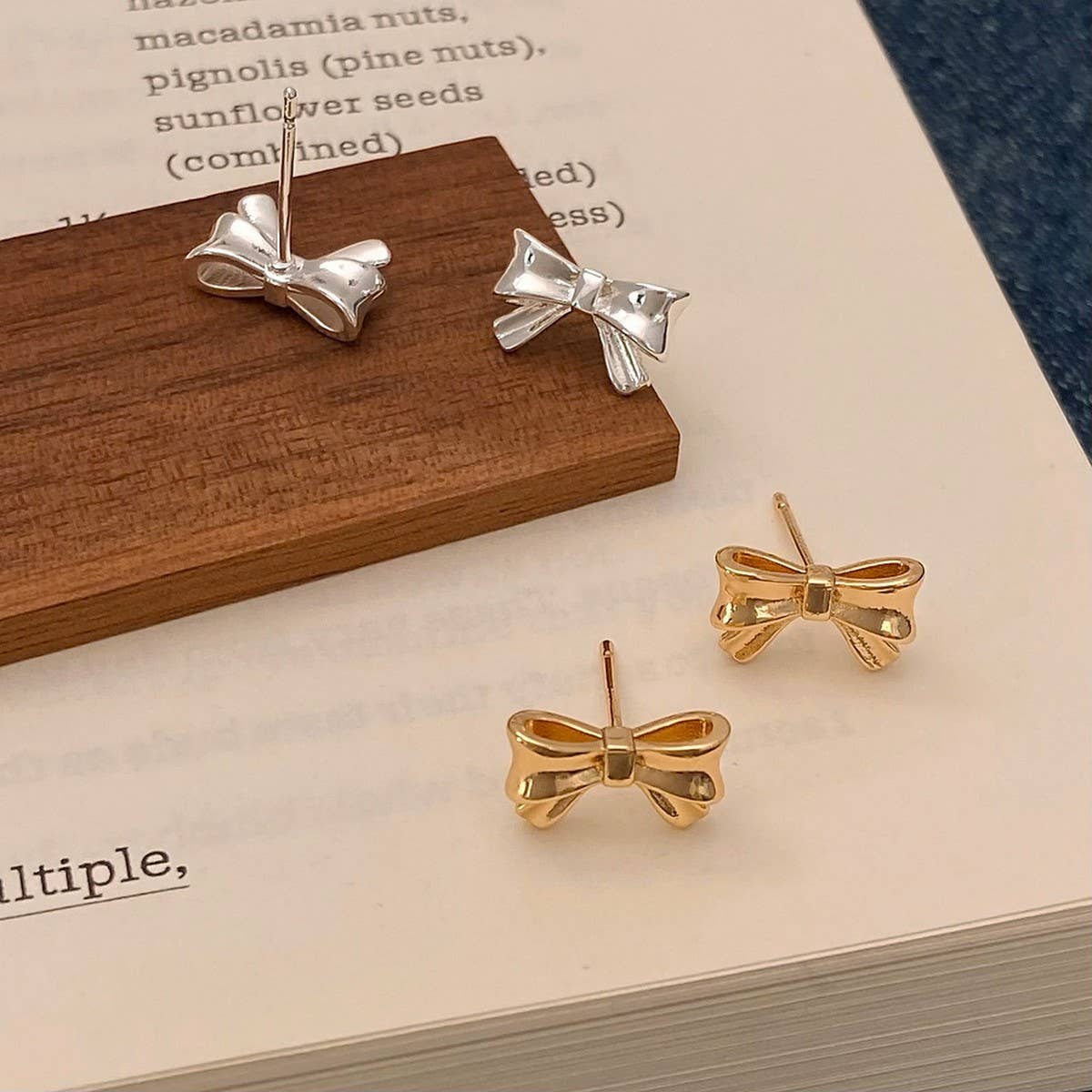 EXQUISITE AND FASHIONABLE METAL BOW EARRINGS_CWAJE2994