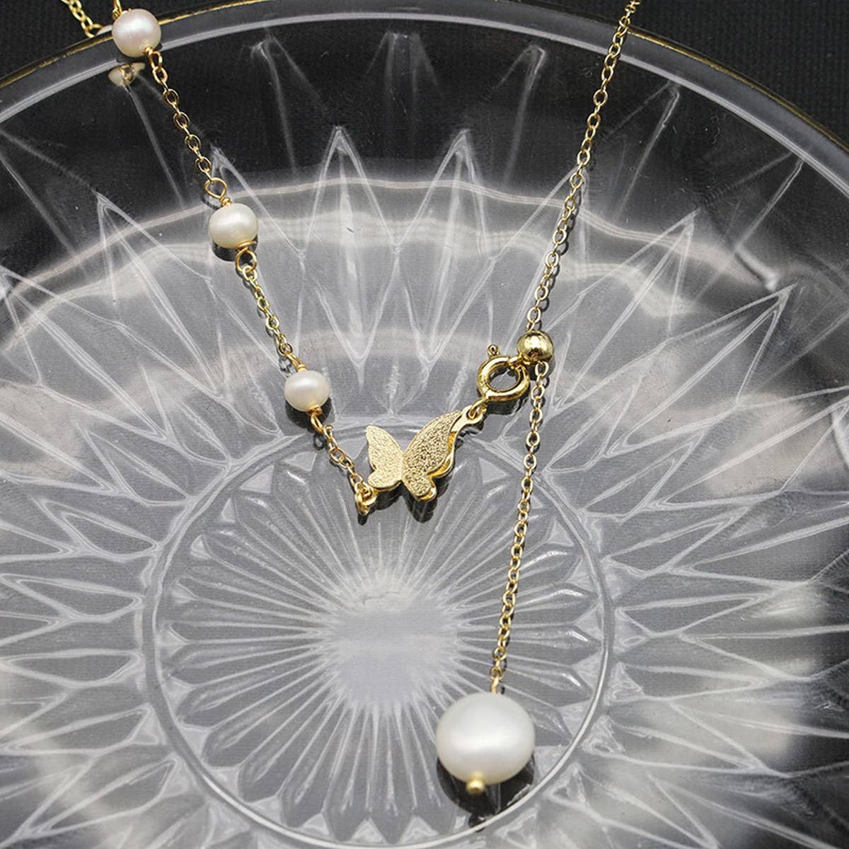 Womens High-End Natural Pearl Necklace