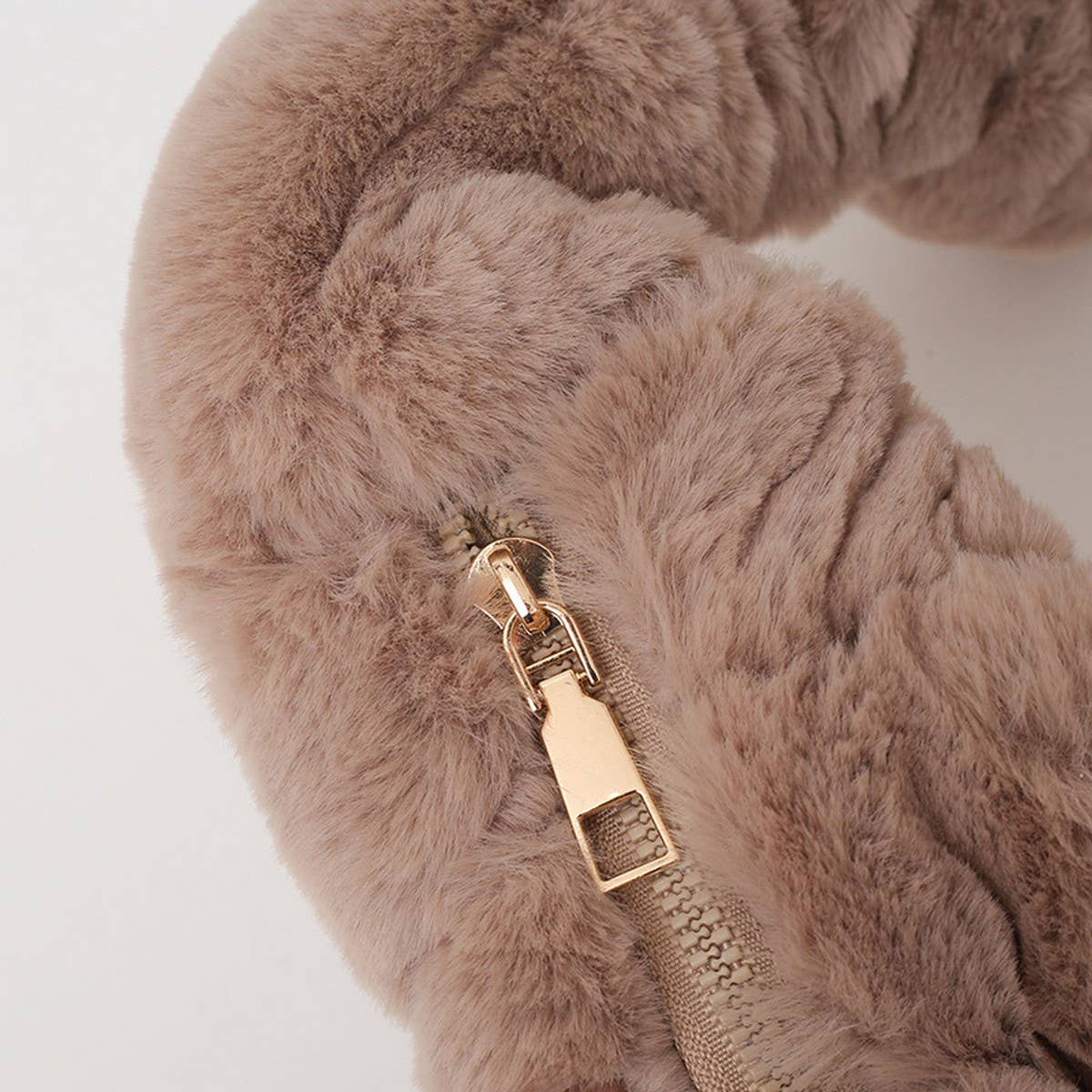 Winter Pleated Shoulder Bag Fashionable Plush Bag_Cwab3953