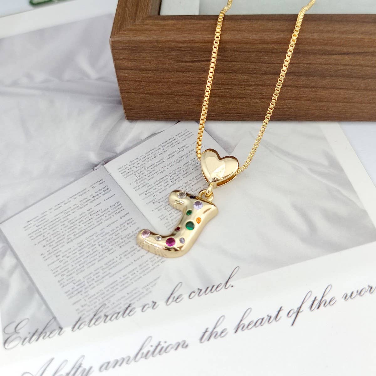 COLORFUL ZIRCONIA HEART LETTER PENDANT NECKLACE_CWMM5875