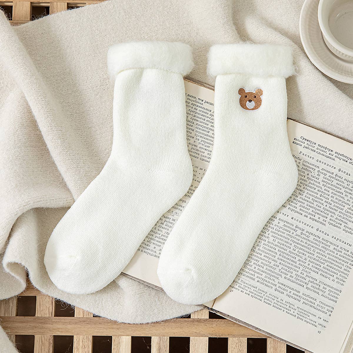 2024 NEW EMBROIDERED WARM THICK SOCKS_CWMS0890