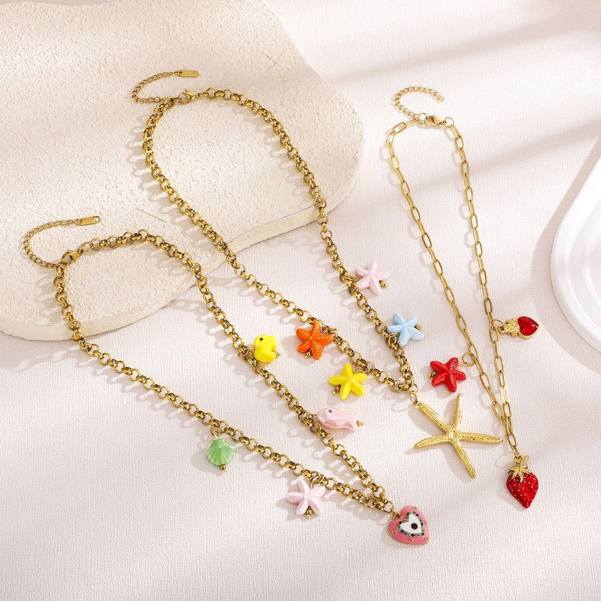 FASHION STEEL STRAWBERRY STARFISH NECKLACE_CWMM8823