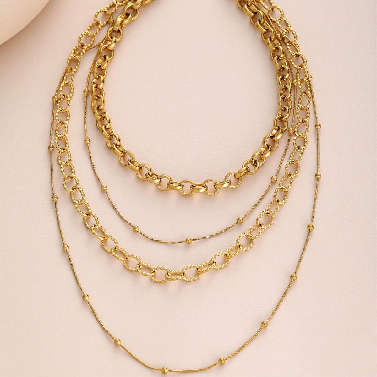 MULTI LAYERED BEAD NECKLACE WITH 18K GOLD PLATING_CWMM3674