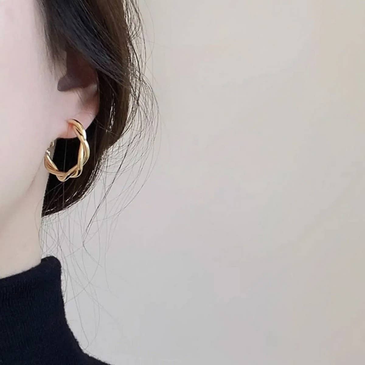 SIMPLE GEOMETRIC LARGE CIRCLE SPIRAL EARRINGS_CWAJE3137