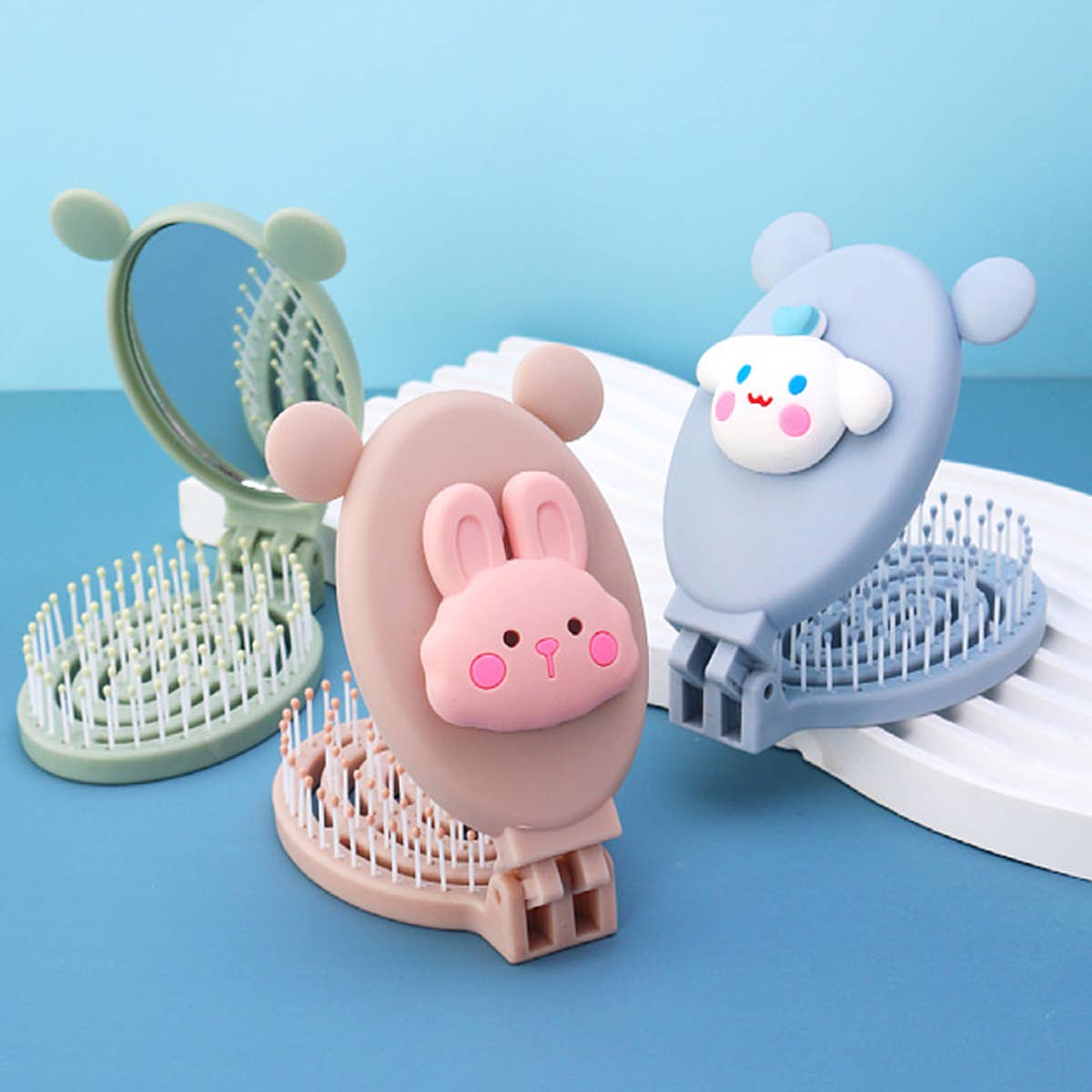 CUTE CARTOON PORTABLE FOLDING COMB_CWMM0903
