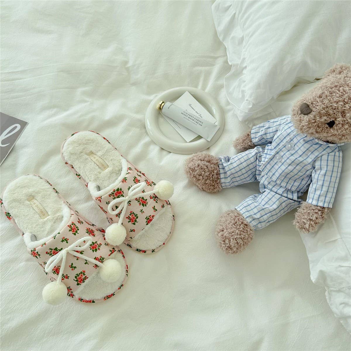 Womens Winter Fur Ball Style Open Toe Slippers_Cwmm2985