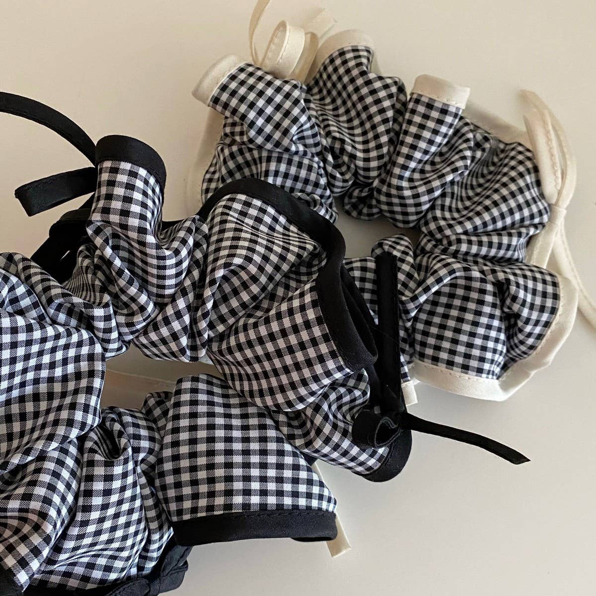 PLAID RIBBON BOW FABRIC HAIRBAND HAIR ACCESSORIES_CWAHA4040