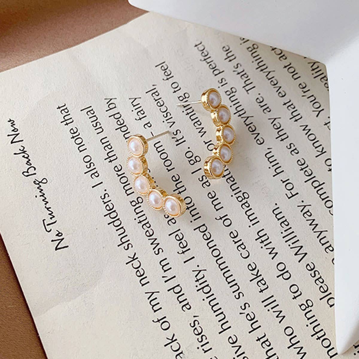 S925 Silver Needle Pearl Stud Geometric Earrings