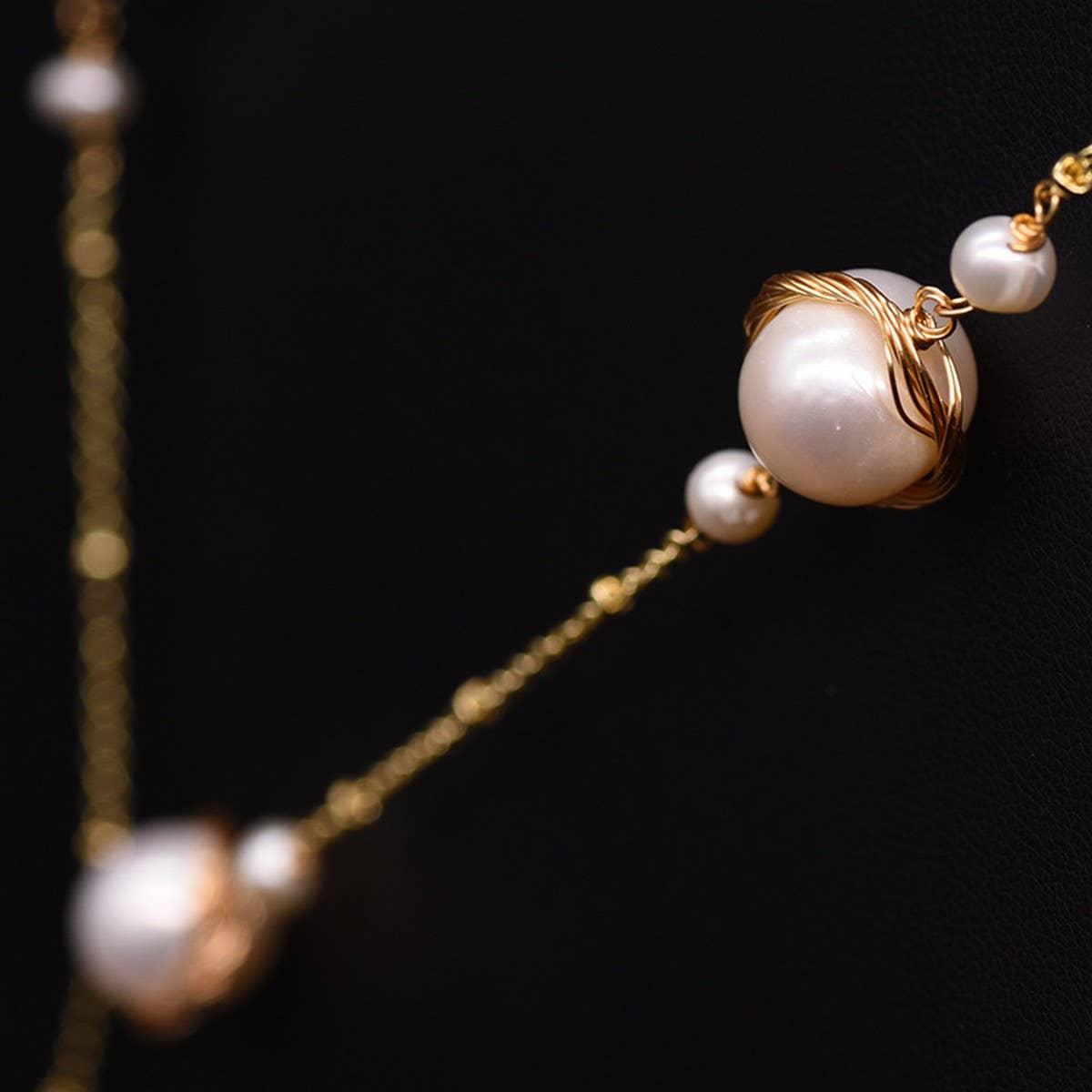 Womens Natural Freshwater Pearl Necklace