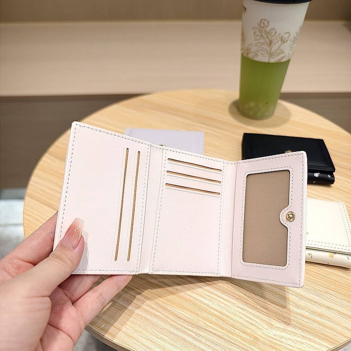 Trendy Printed Mini Trifold Wallet For Students_Cwab06229