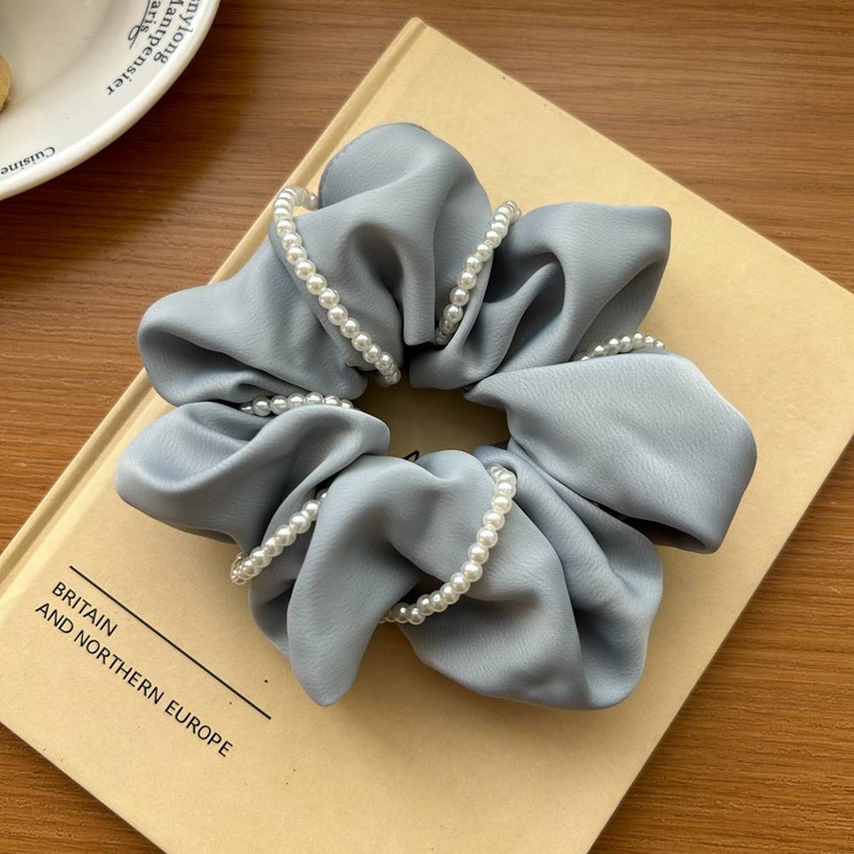 TEMPERAMENT PEARL VERSATILE HAIR SCRUNCHIES_CWAHA2821