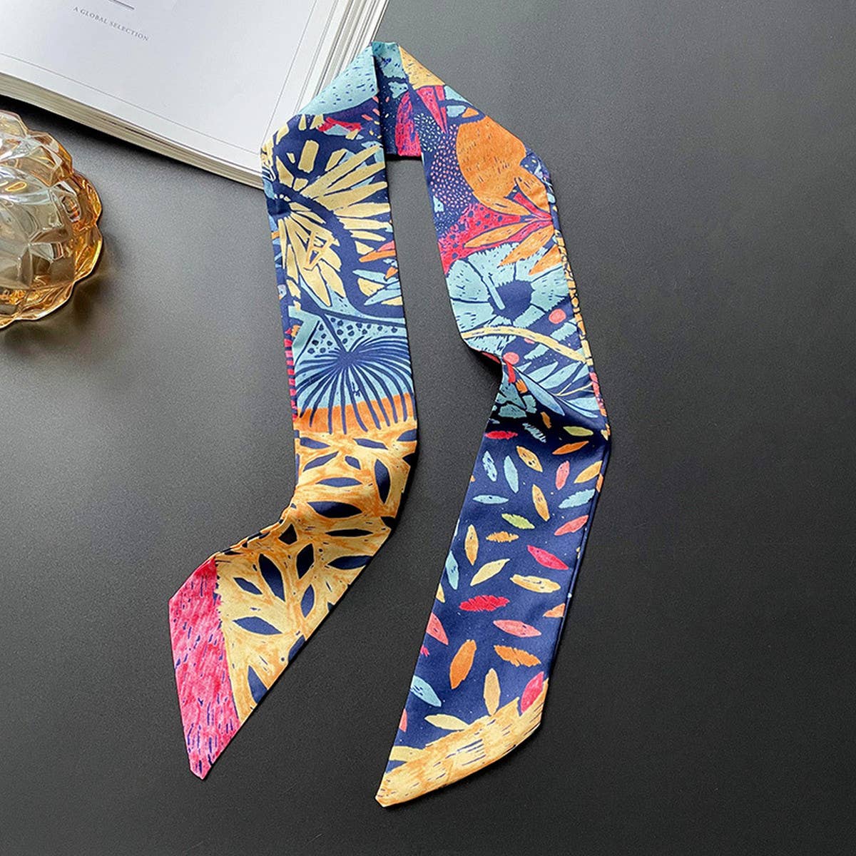 Narrow Decorative Silk Scarf With Tieable Bow_Cwasc0741