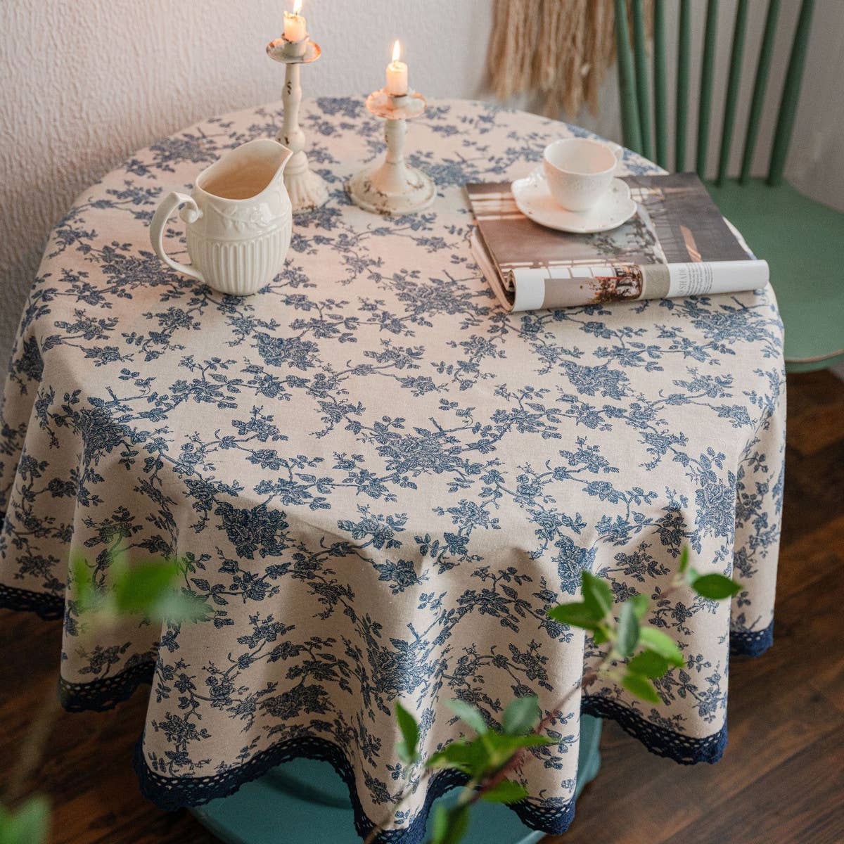 Vintage Blue Rose Print Tablecloth_Cwmm0958