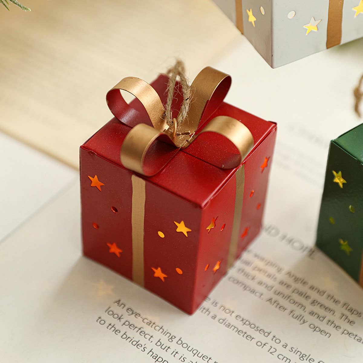 IRON STAR LIGHTED GIFT BOX XMAS TREE DECOR_CWMM9779
