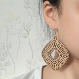 SIMPLE AND FASHIONABLE HOLLOW WATER DROP EARRINGS_CWAJE1572