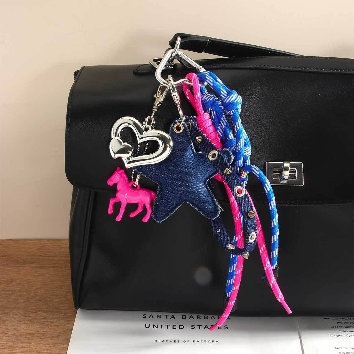 EDGY SWEET PEGASUS KEYCHAIN WITH STAR_CWMM7826