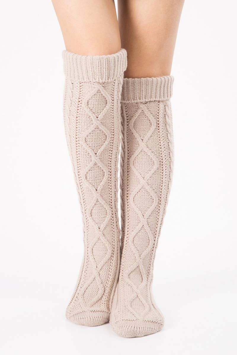 Cable Knit Socks_Cwms108