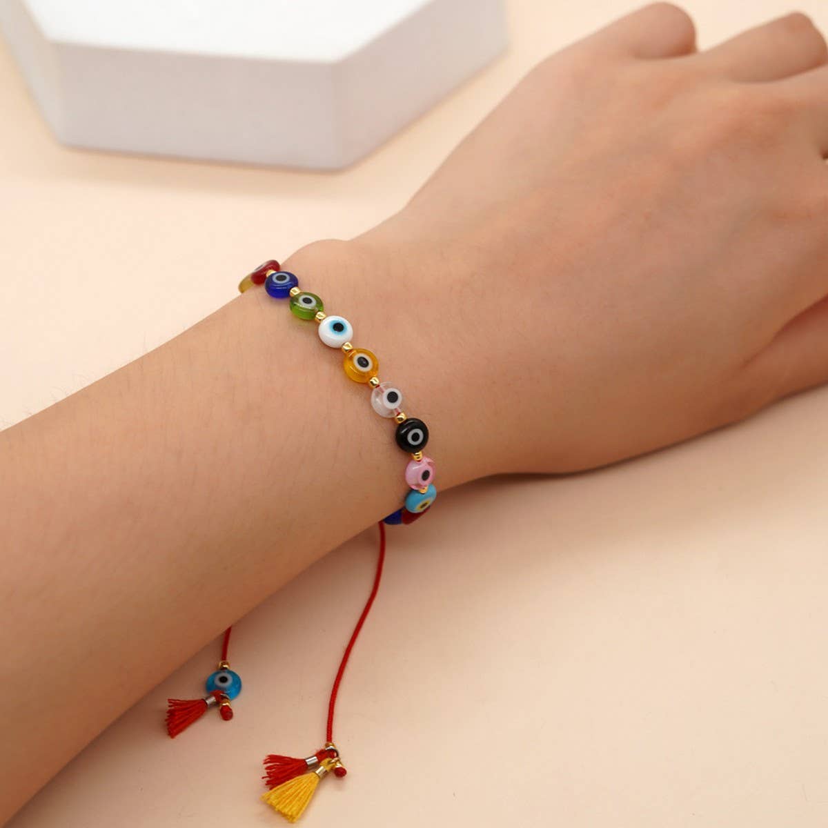 MIXED COLOR GLASS DISC EYE SMALL TASSEL BRACELET_CWMM3855