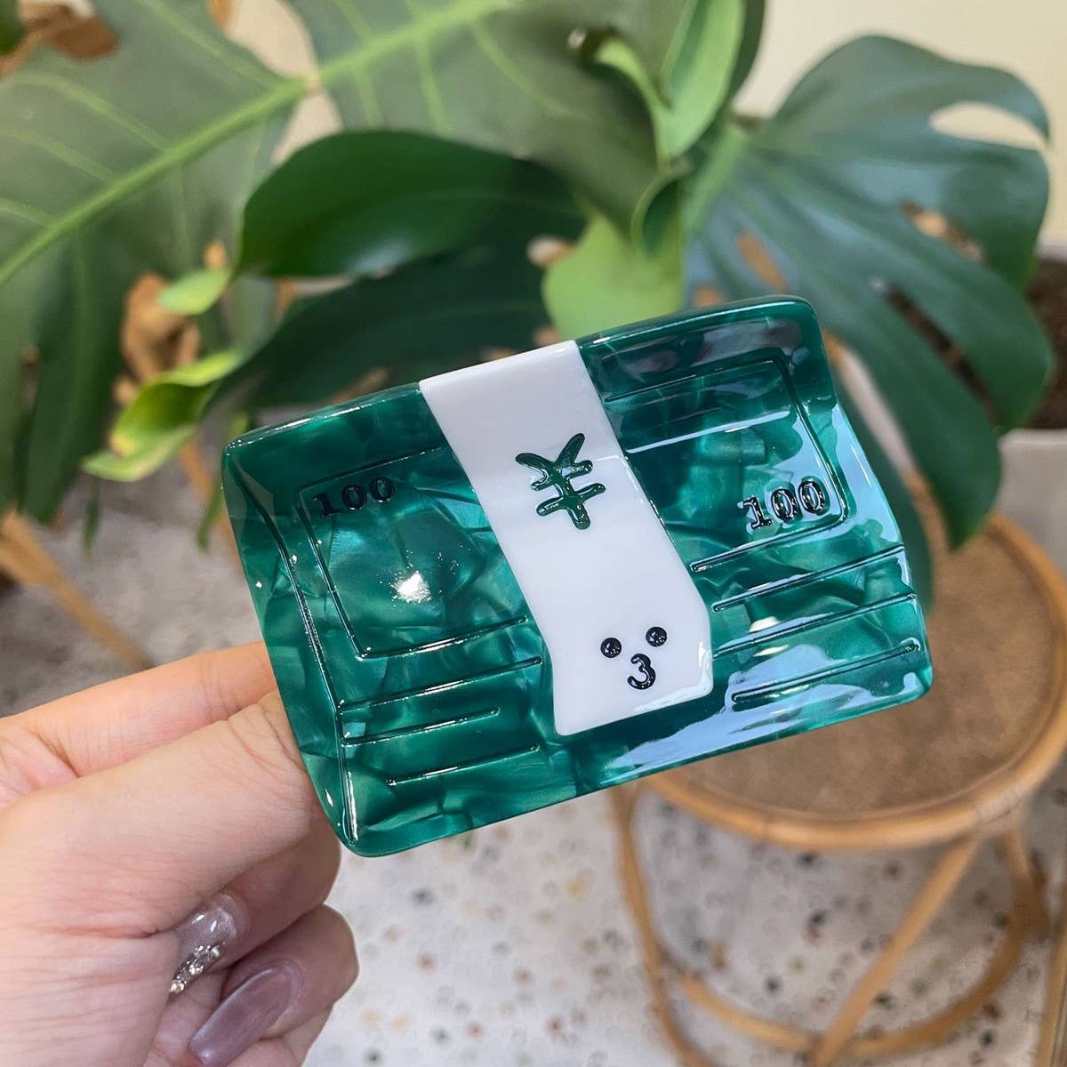 RETRO PHONE CLOCK HAIR CLAW CUTE VINTAGE STYLE_CWASC1597