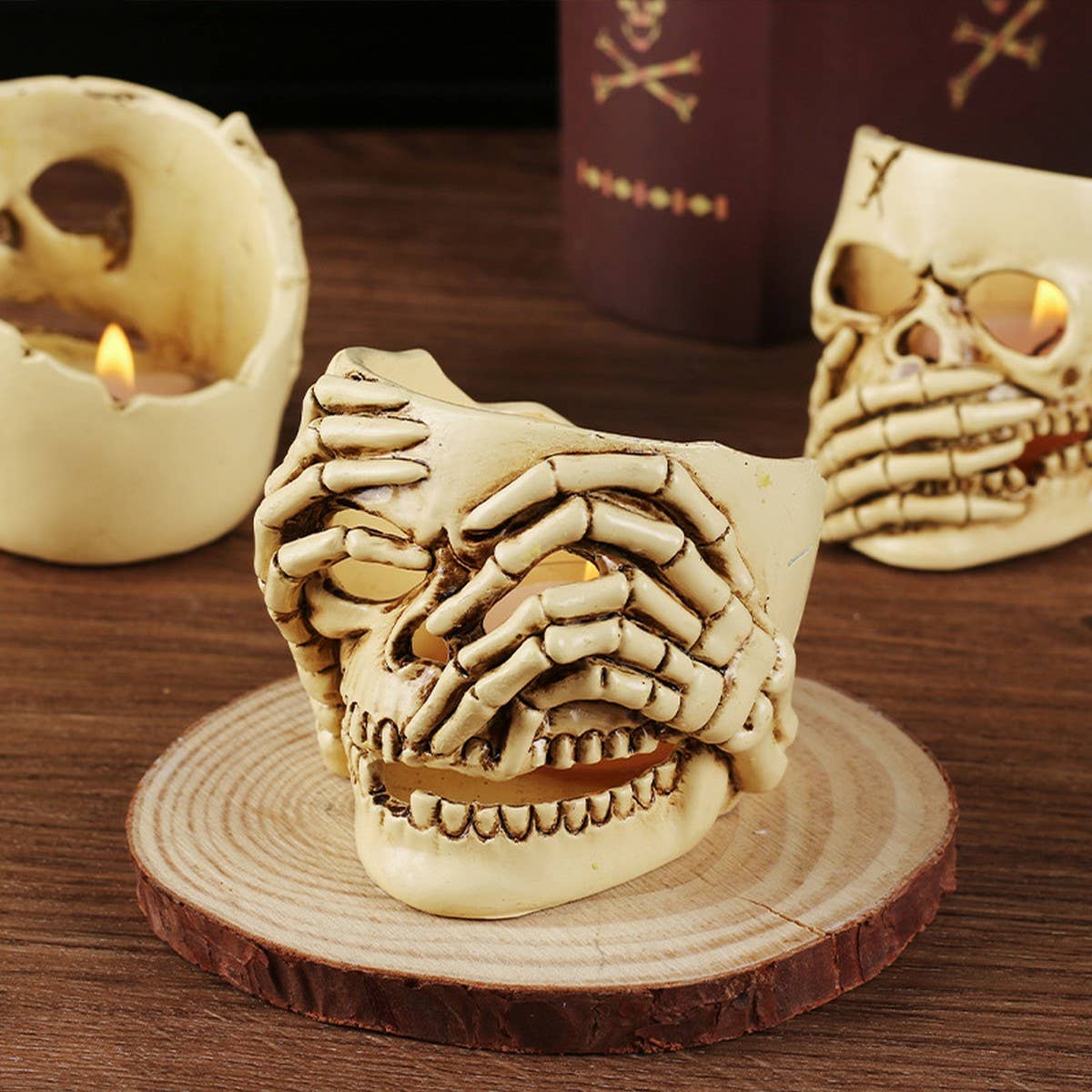 HALLOWEEN SKULL RESIN CANDLE HOLDER DECOR_CWAJE5297