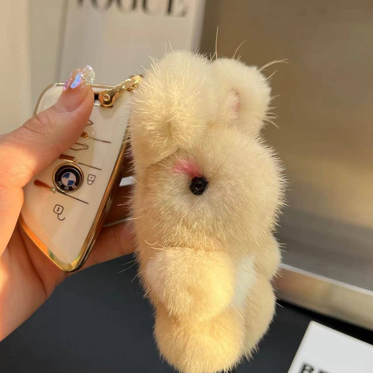 PLUSH CUTE RABBIT PENDANT FUR CAR KEYCHAIN_CWMM2604