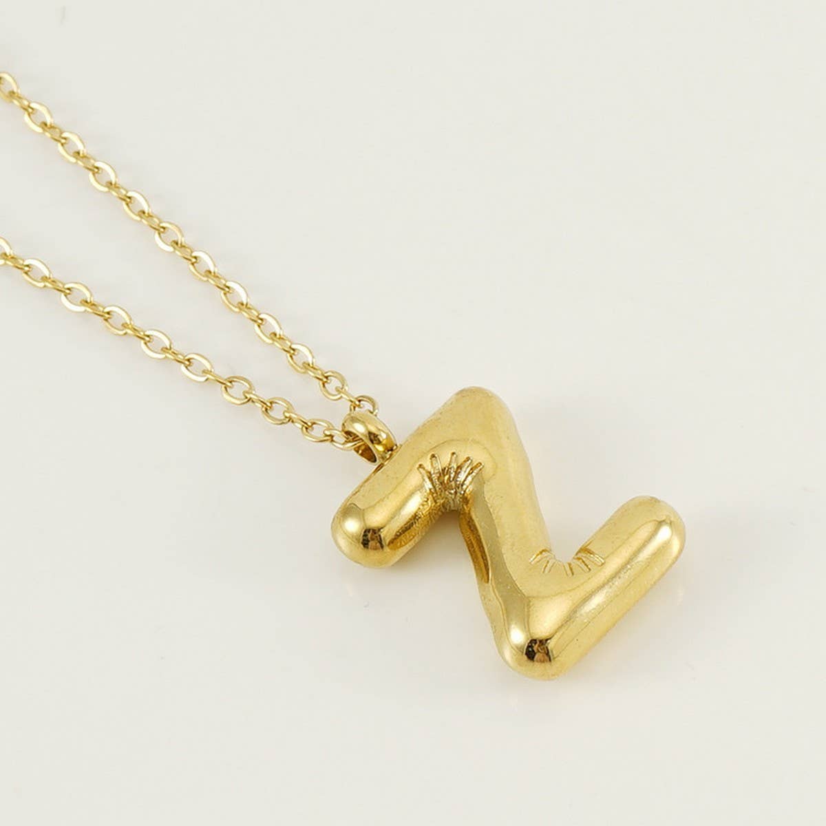 18K GOLD 26 LETTER PENDANT NECKLACE_CWAJE0676