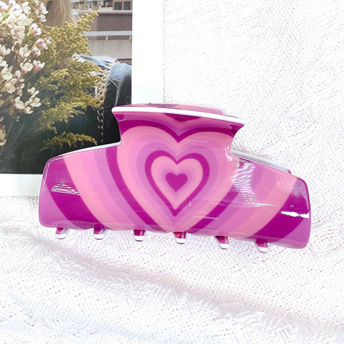 CUTE HEART SHAPED ACRYLIC HAIRPIN 8 7CM HAIRPIN_CWAHA0670