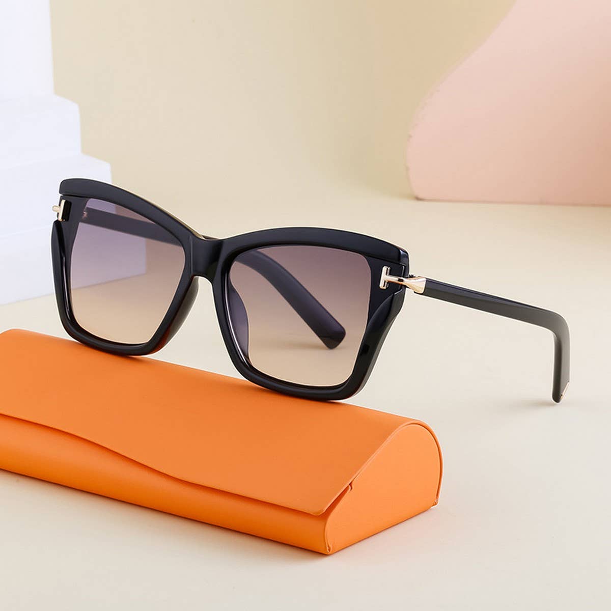 FASHIONABLE STREET STYLE CAT EYE SUNGLASSES_CWASG0716