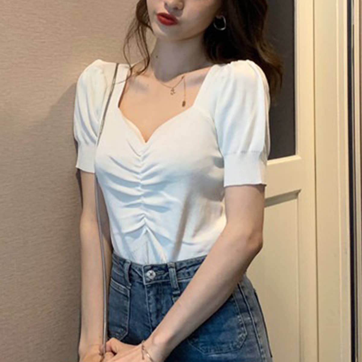 Vintage V-Neck Puffy Sleeve Knit Base T-Shirt