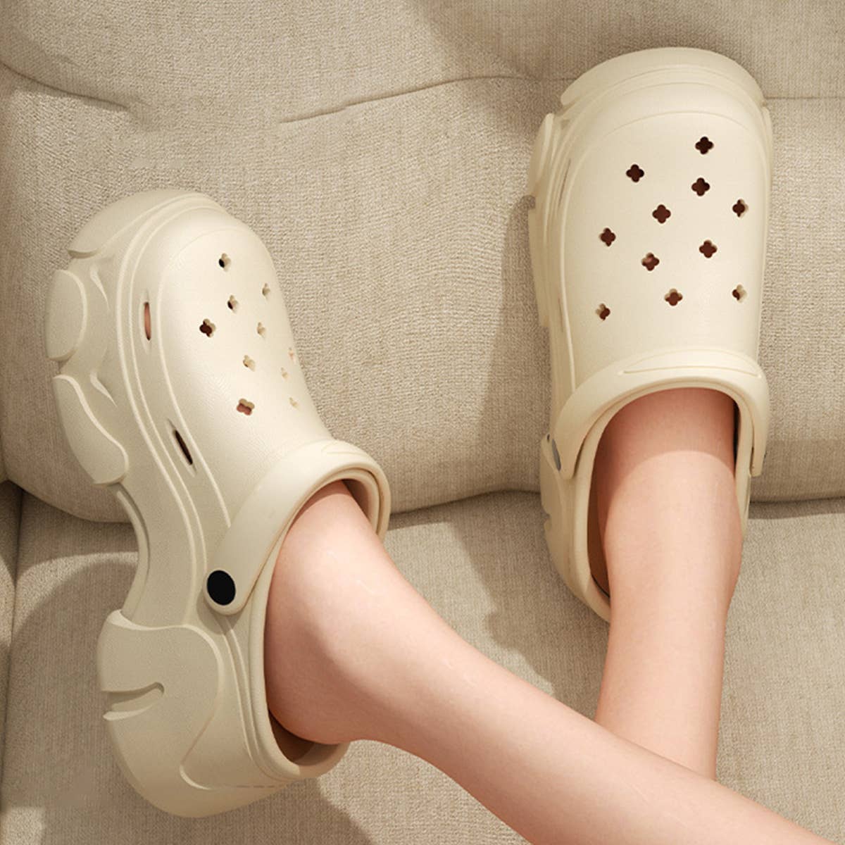 8CM THICK SOLED OUTDOOR HOLE SANDALS_CWSHS0818